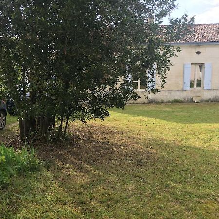 Maison Au Calme Proche Des Cures Apartman Jonzac Kültér fotó