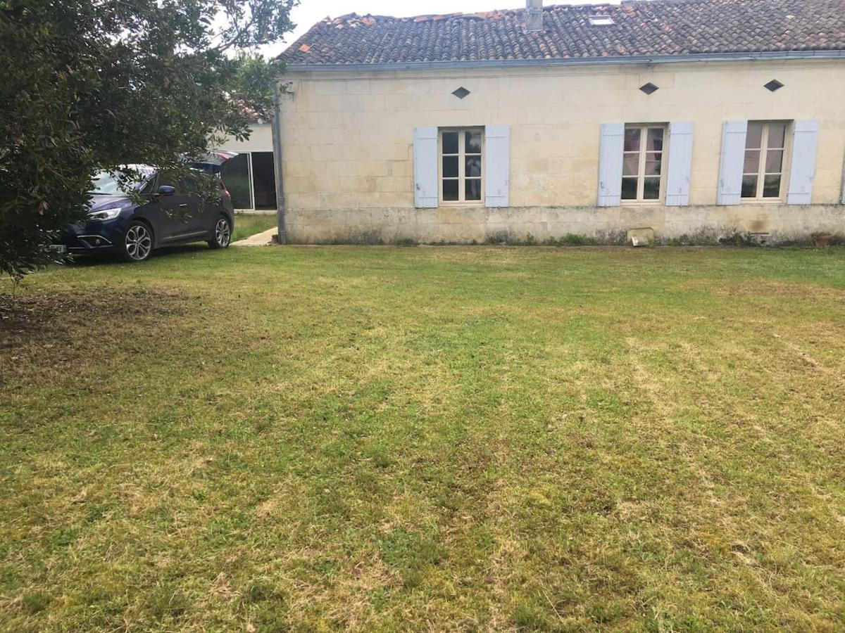 Maison Au Calme Proche Des Cures Apartman Jonzac Kültér fotó